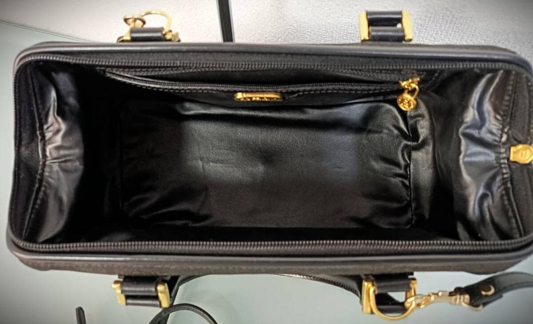 FENDI 黒　ミニボストンバッグ　ハンドバッグ　ショルダーバッグ　2way