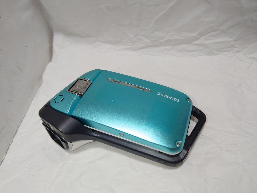★人気！美品★SANYO Xacti DMX-CA65型　防水ビデオカメラ
