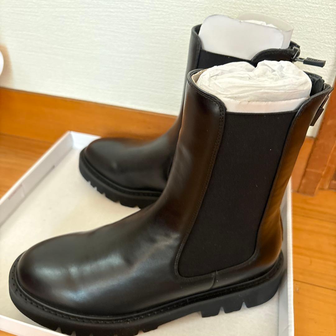 fitfit ブラック サイドゴアブーツ Mサイズ