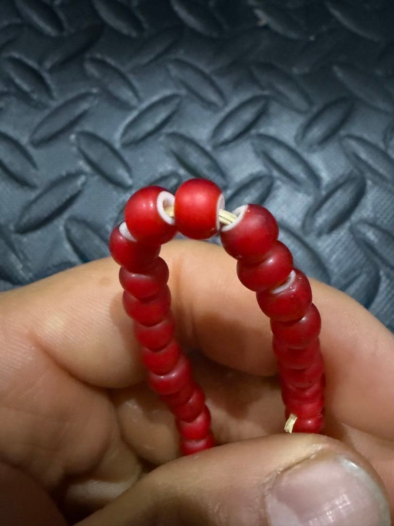 ホワイトハーツ　艶なし　ビンテージ感あり　約6mm
