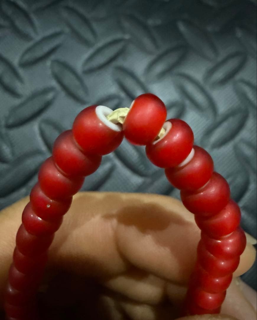 ホワイトハーツ　艶なし　ビンテージ感あり　約6mm