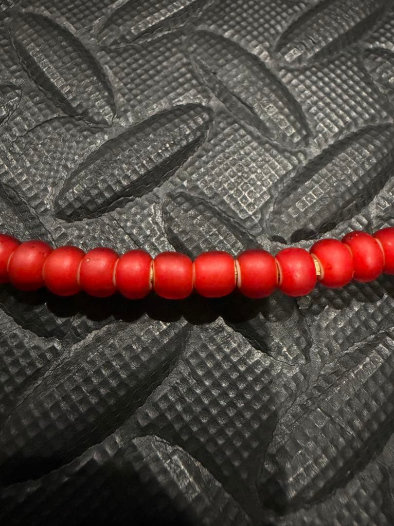 ホワイトハーツ　艶なし　ビンテージ感あり　約6mm