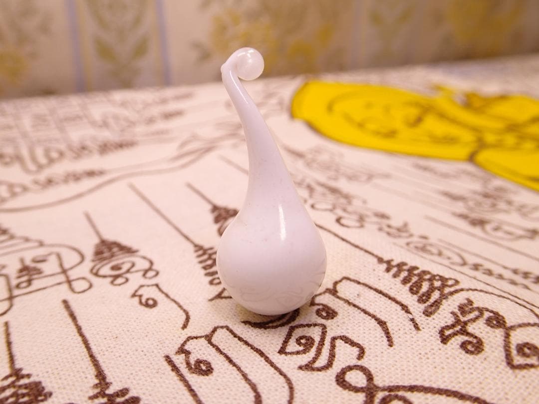 ❄白い鉱石♌ティミーハーン⭐️レクライ♉タイの宝石♎勾玉♋プラクルアン✨️