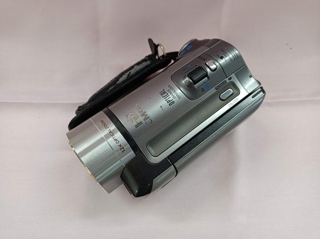 都《AVFXR》Canon IVIS　HF100　ビデオカメラ