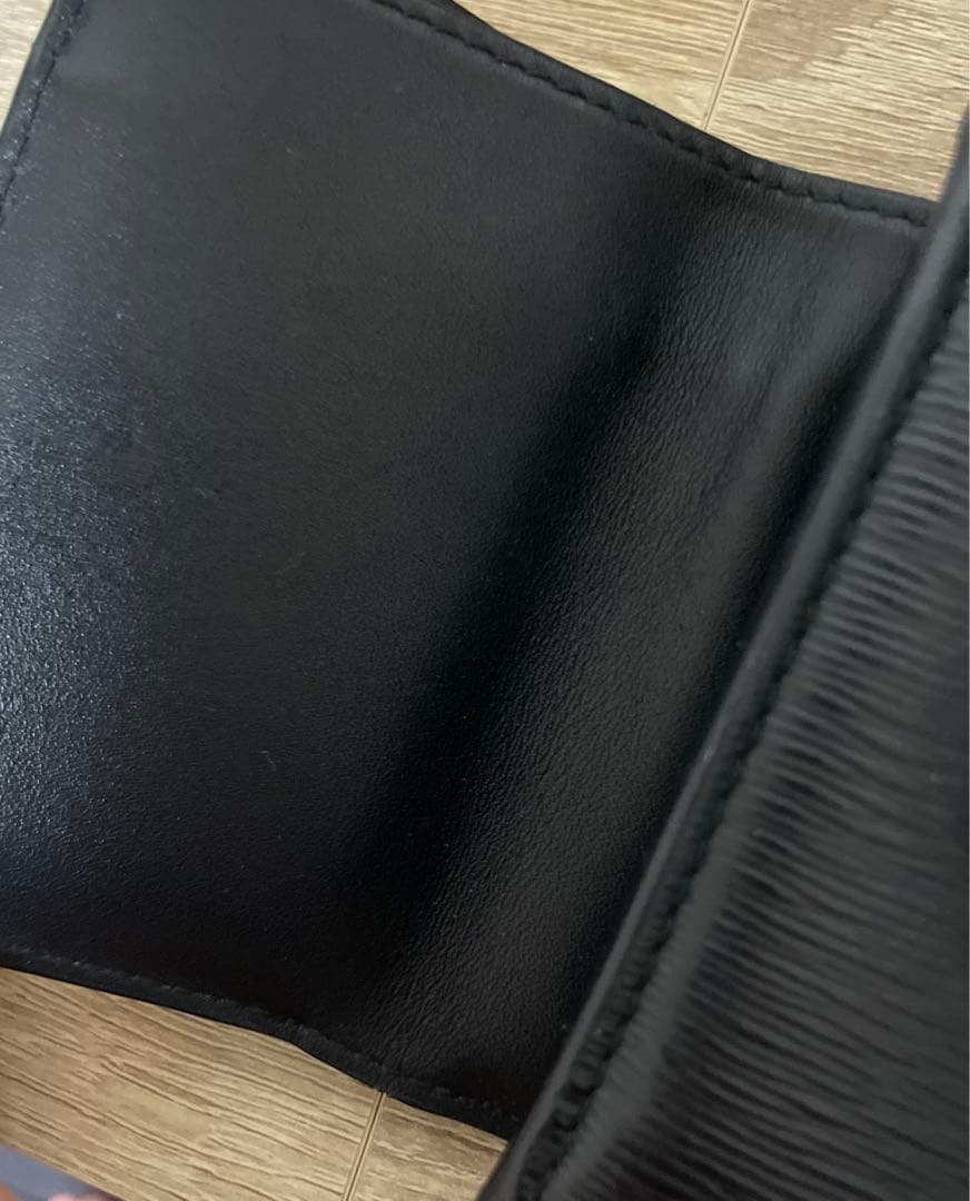 PRADA コンパクト財布