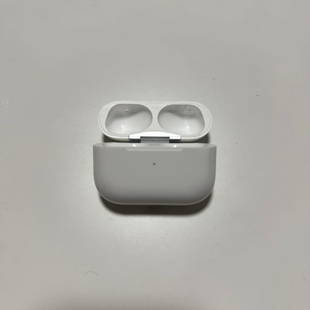 Apple純正 AirPods Pro - FindMy（充電コード付き）