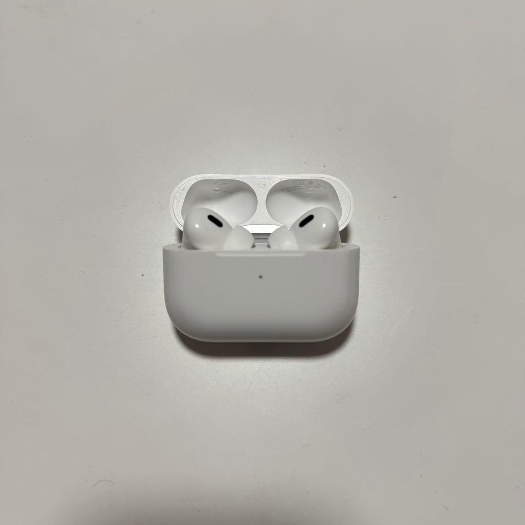 Apple純正 AirPods Pro - FindMy（充電コード付き）