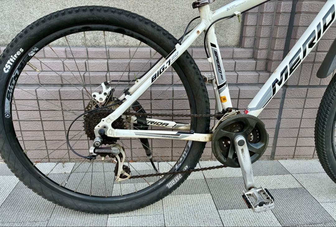 MERIDA メリダ　マウンテンバイク　サイズ　43 cm東京　自転車 24段