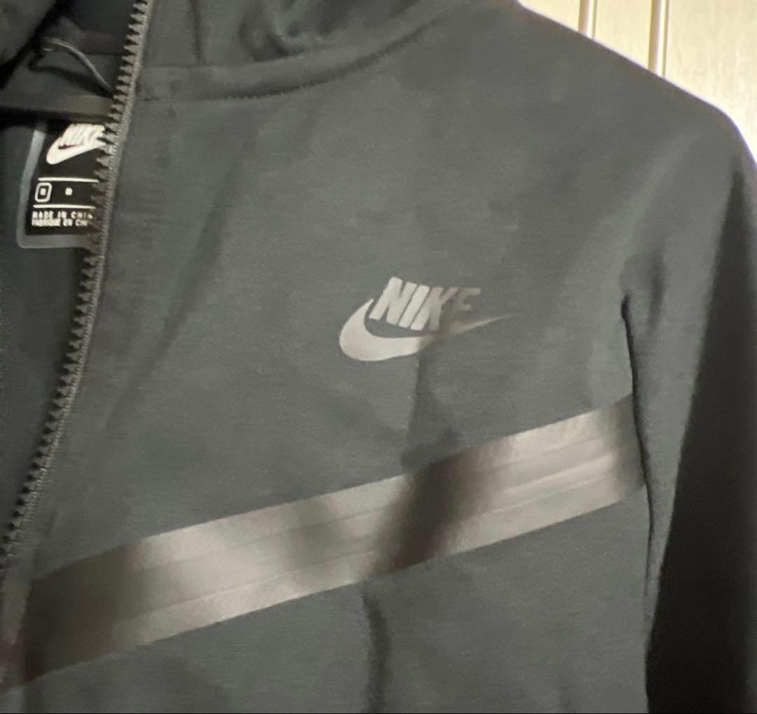 Nike テックフリース 黒 Mサイズ
