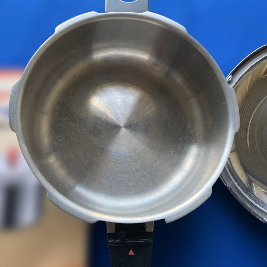 o*a様 アサヒ軽金属 日本製 圧力鍋 3.0L ゼロ活力なべ レシピ付き/中古