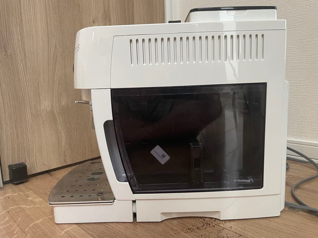 DeLonghi Magnifica S エスプレッソマシンECAM22112W