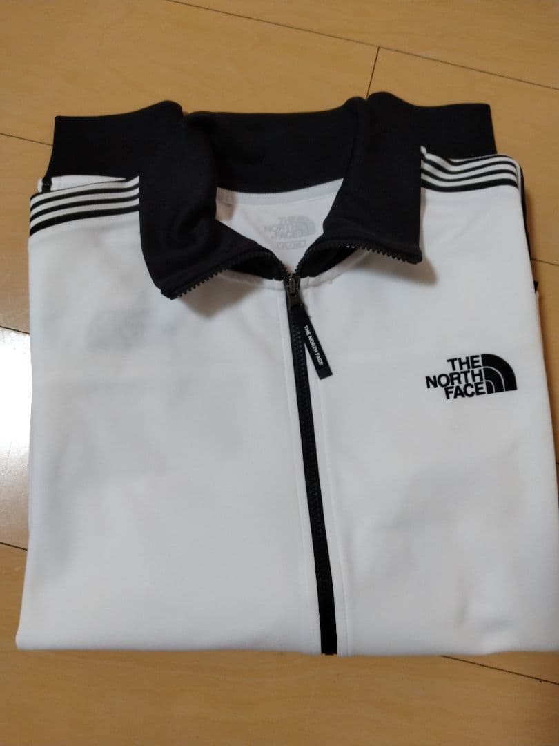 悠*様 新作THE NORTH FACE トラックジャケット