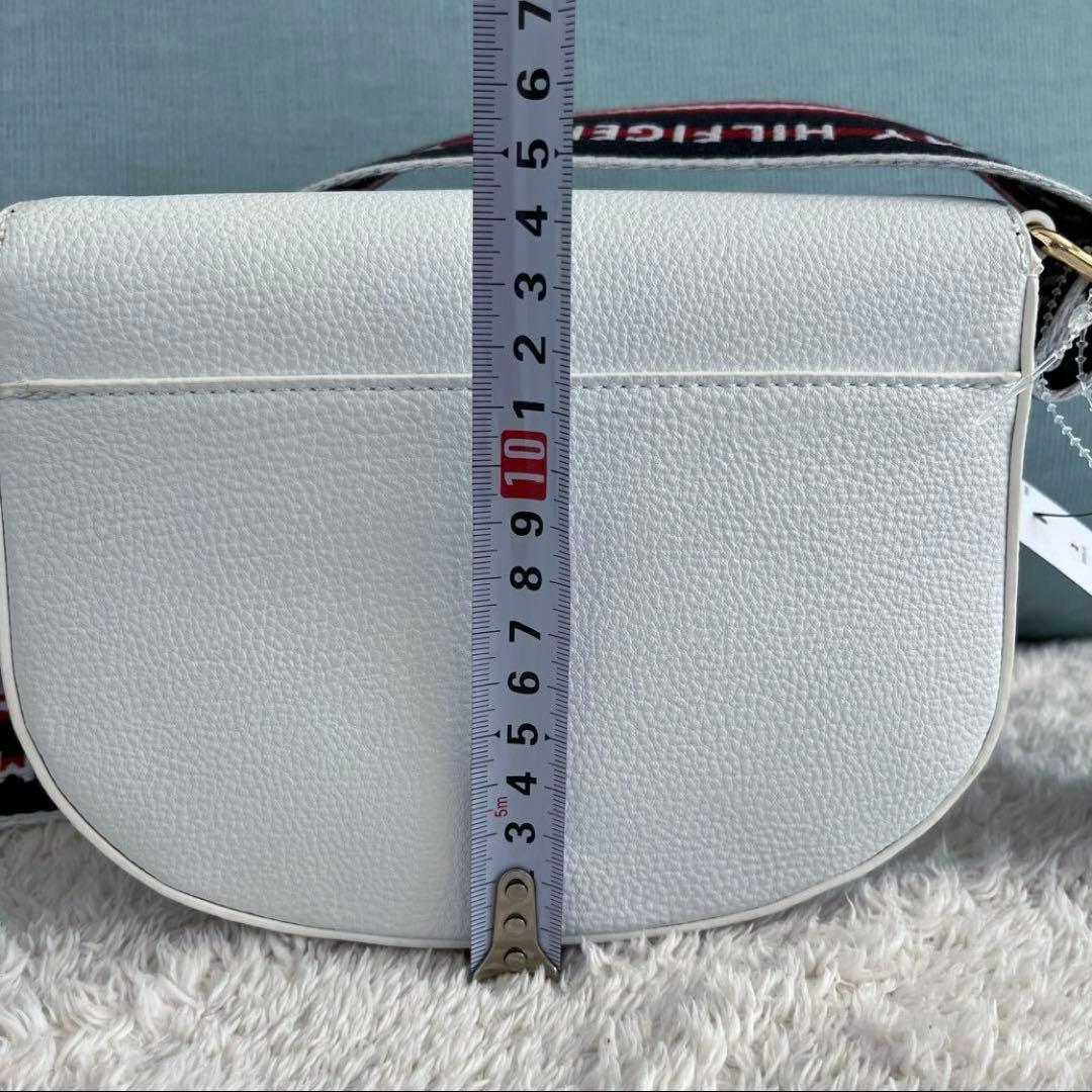 【新品】  ショルダーポーチ白 ホワイト ボディバッグ