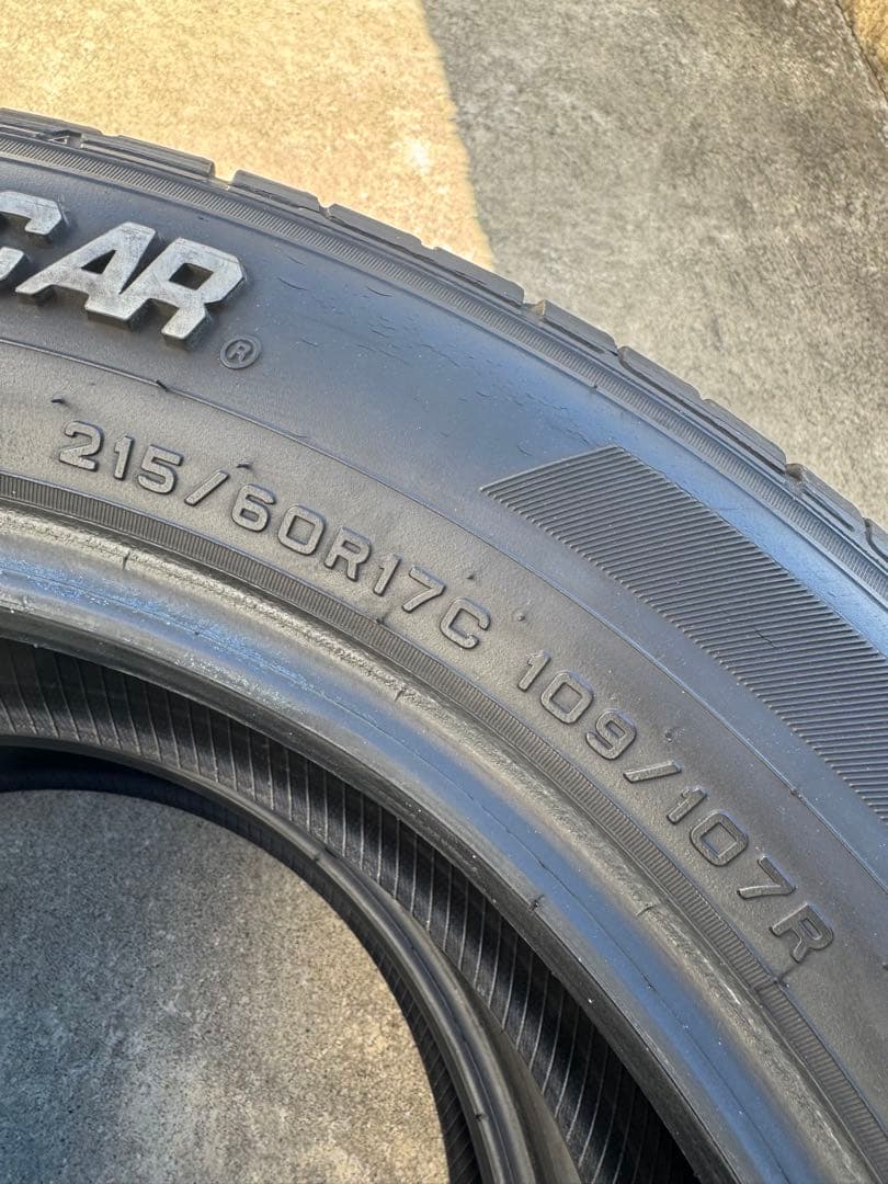 グッドイヤー　ナスカー　215/60r17 中古品　2本　ハイエース