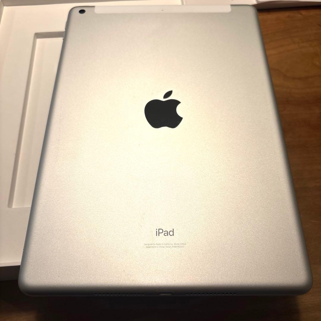 【美品】iPad第9世代 64GB Wi-Fi+Cellularモデル シルバー