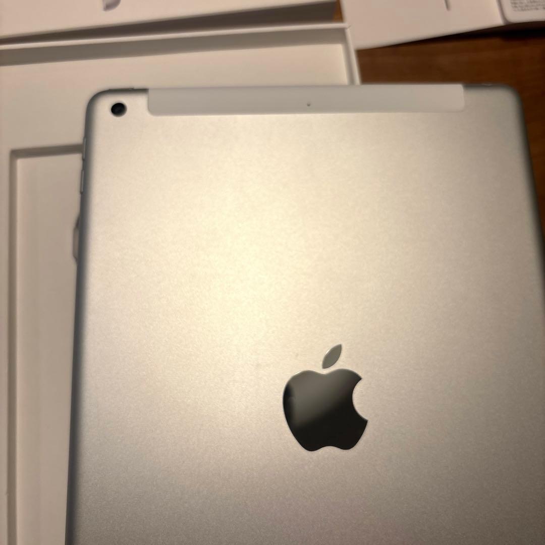 【美品】iPad第9世代 64GB Wi-Fi+Cellularモデル シルバー