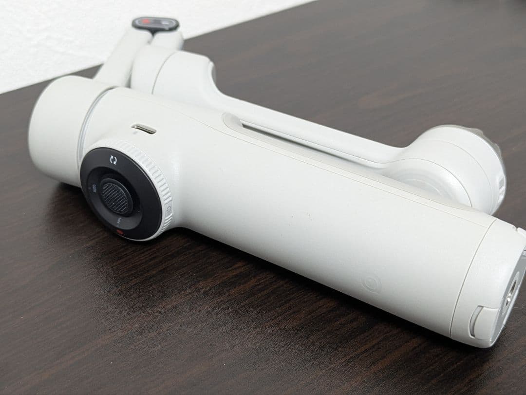 Insta360 flow2 磁気マウント付き