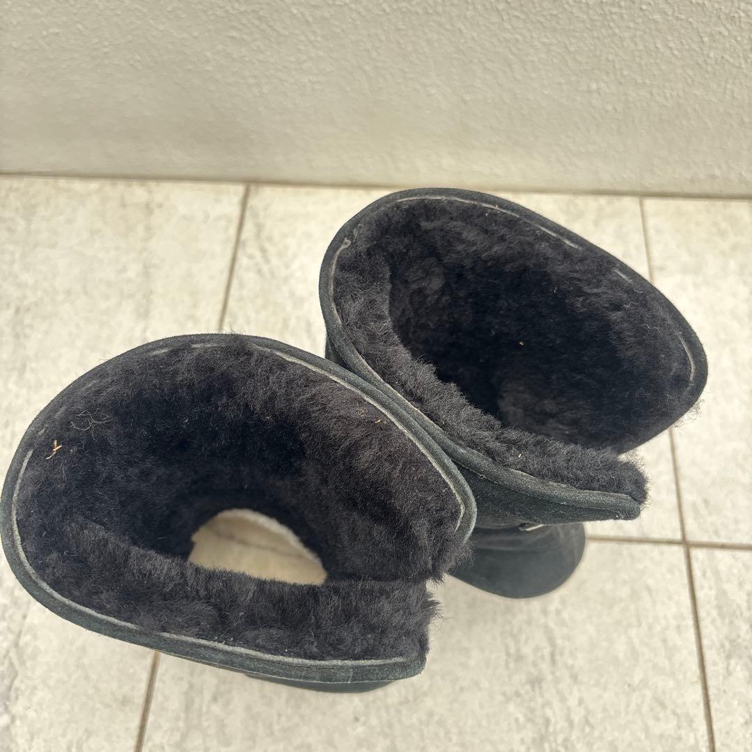UGGスウェード調ヒールブーツ