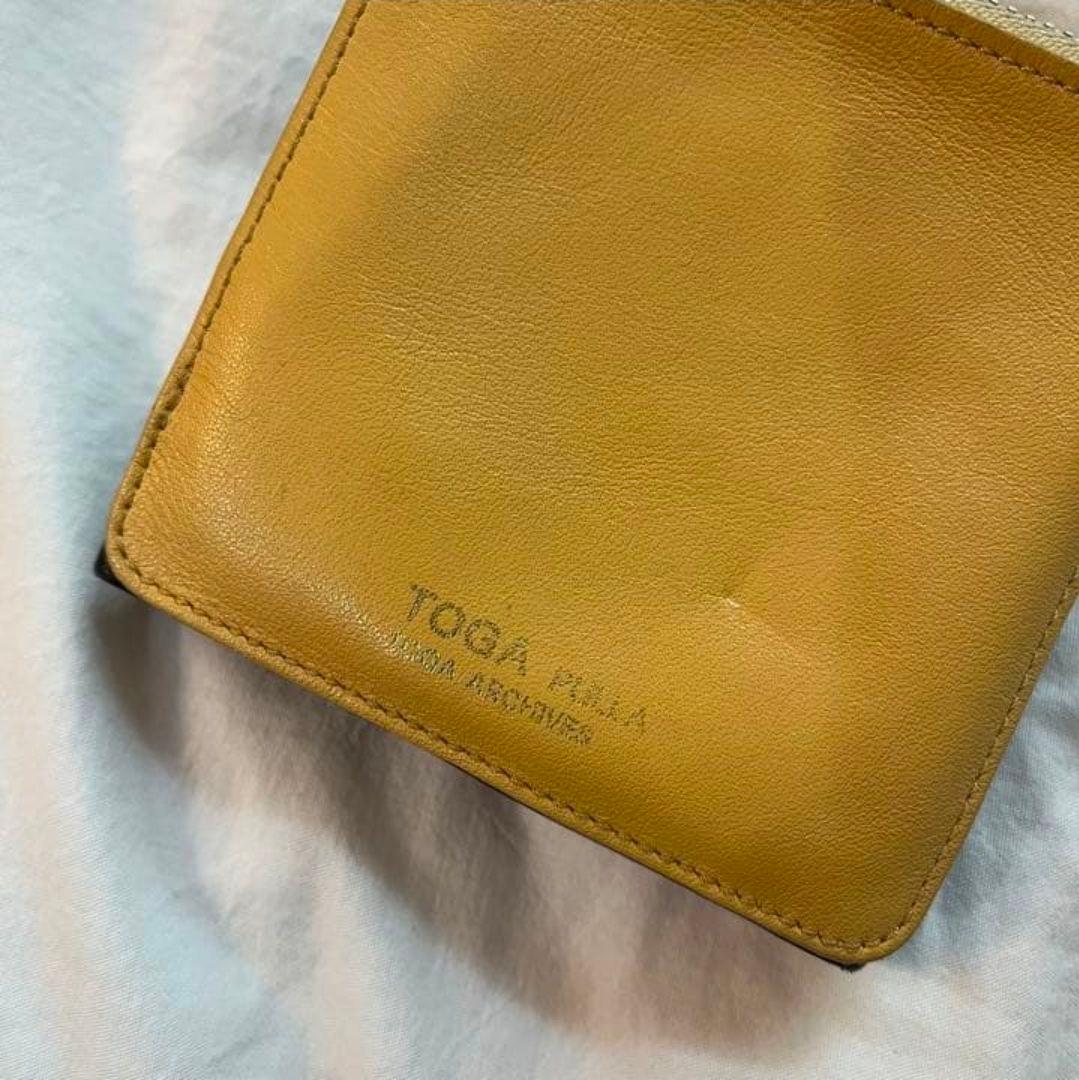TOGA PULLA 財布 レザーショルダーウォレット　二つ折り財布