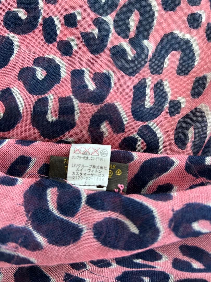 正規品　LOUIS VUITTON ヒョウ柄ストール