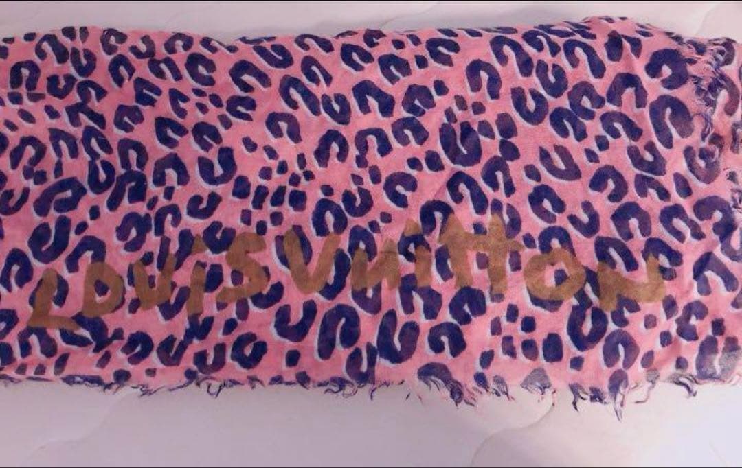 正規品　LOUIS VUITTON ヒョウ柄ストール
