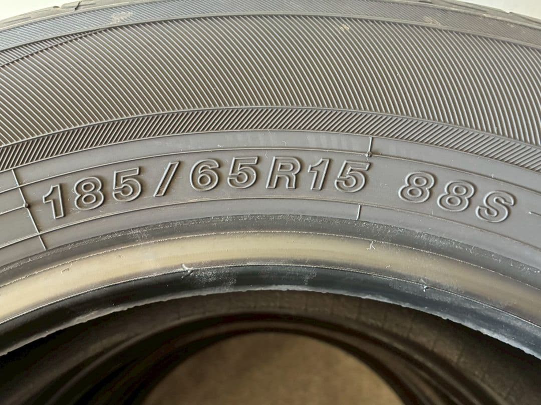 送料込み‼️ 185/65R15 夏タイヤ 2024年製 国産 バリ山 3本