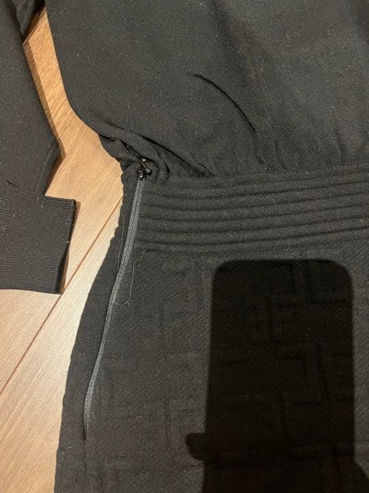 美品 Elisabetta Franchi ブラックドレス イタリア製