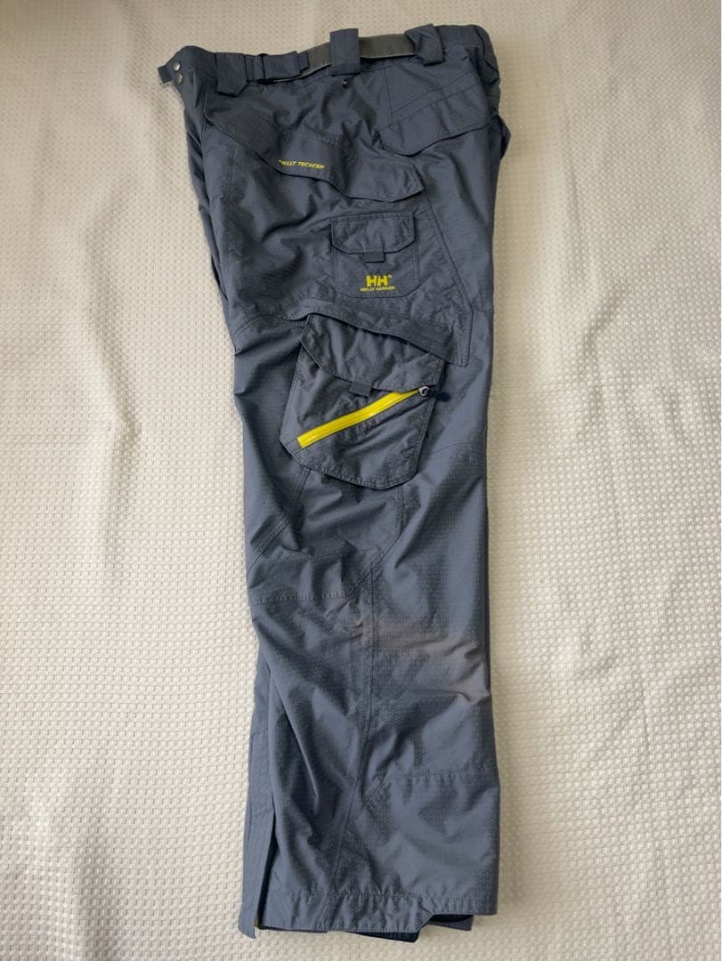 値下　ヘリーハンセン HELLY TEACH　スノボ、スキーパンツ　LL 状態良