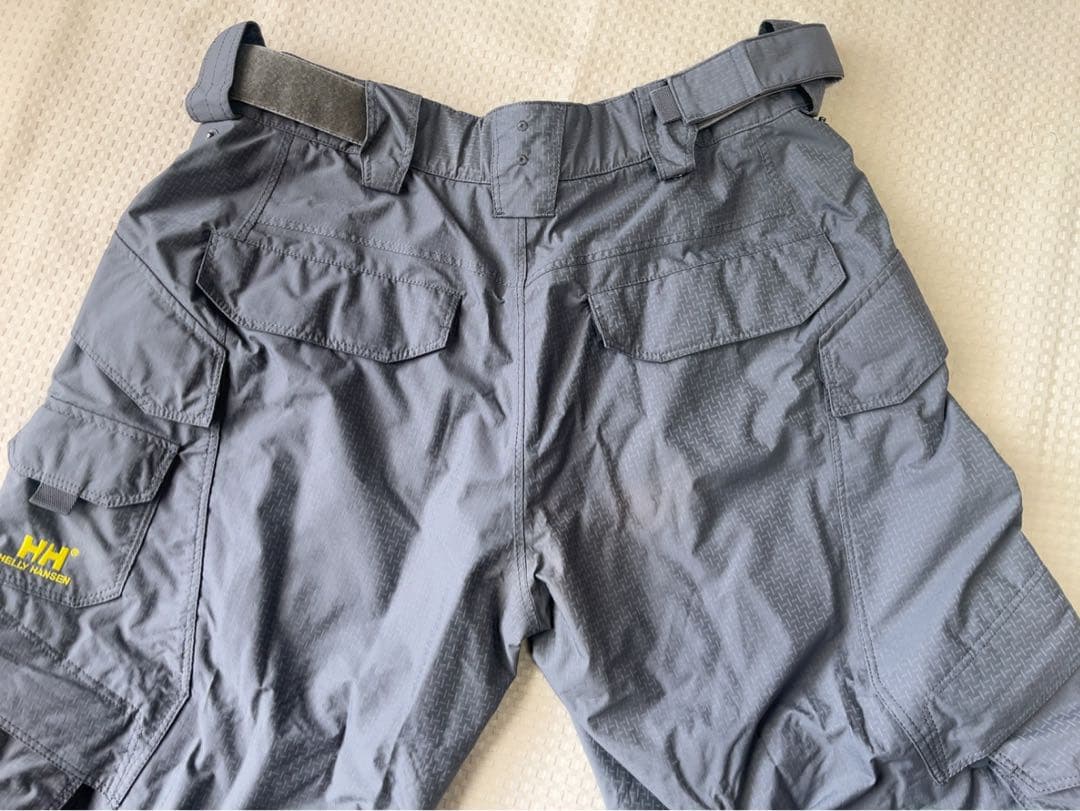 値下　ヘリーハンセン HELLY TEACH　スノボ、スキーパンツ　LL 状態良