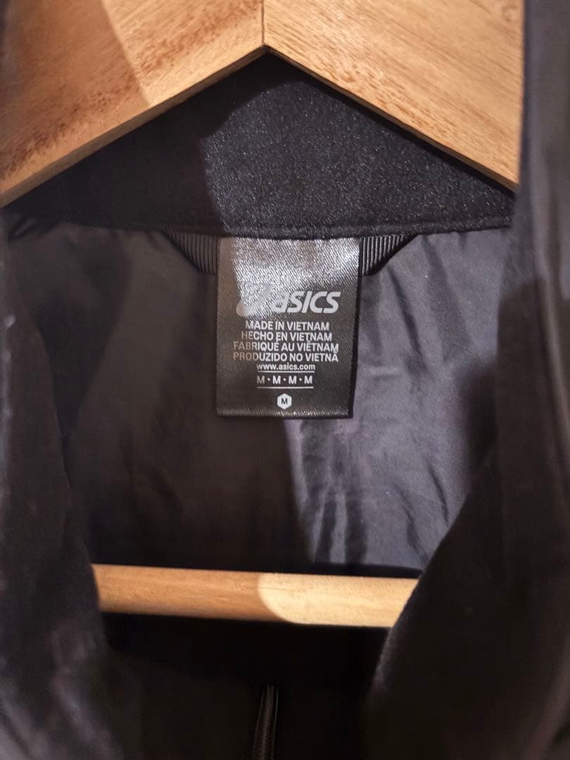 ASICS ブラック ダウンベスト Mサイズ