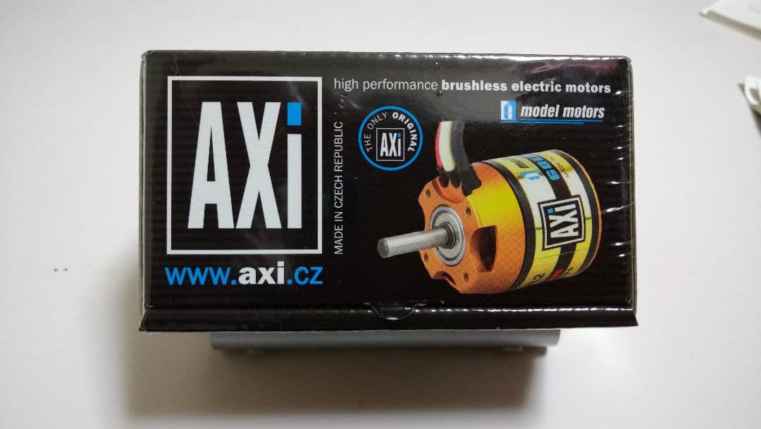 AXi 2814/20 840kv と2826/12のバックマウントタイプ計2個