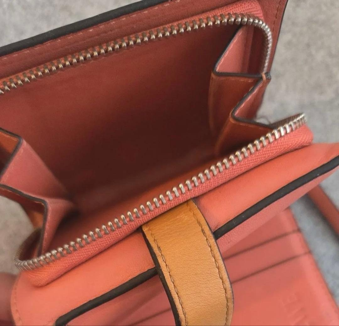 【美品】 LOEWE ロエベ 2つ折り財布