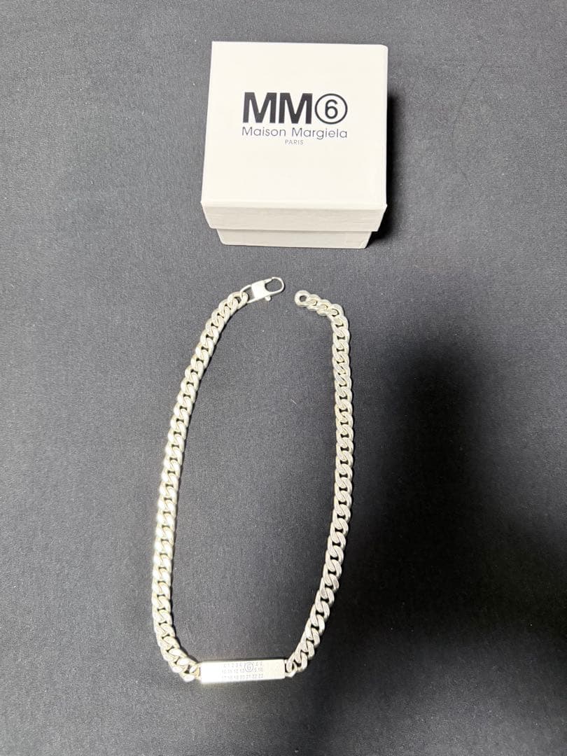 MM6 Maison Margiela カレンダーネックレス