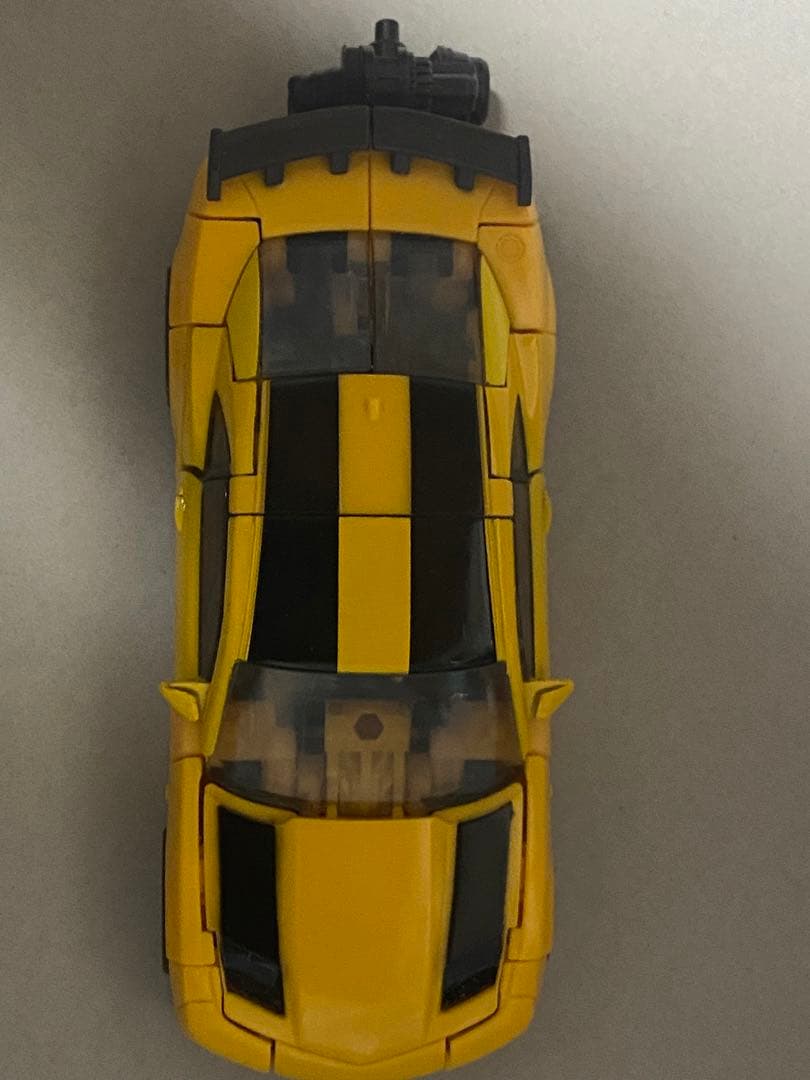 SS-90 バンブルビー　スタジオシリーズ