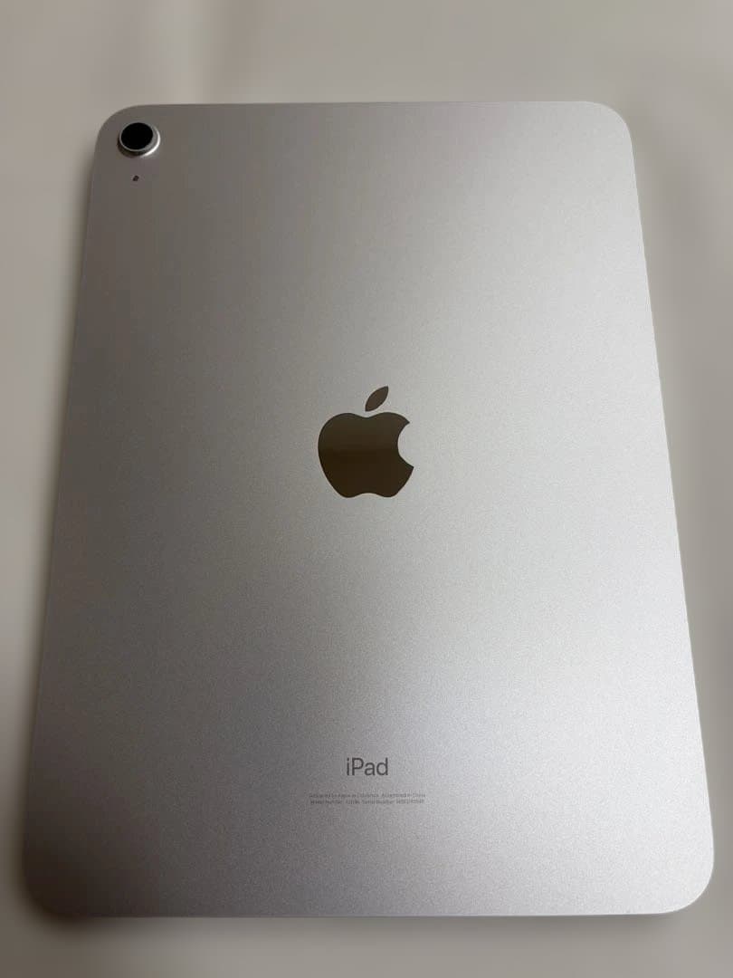Apple iPad シルバー 本体　64GB Wi-Fiモデル
