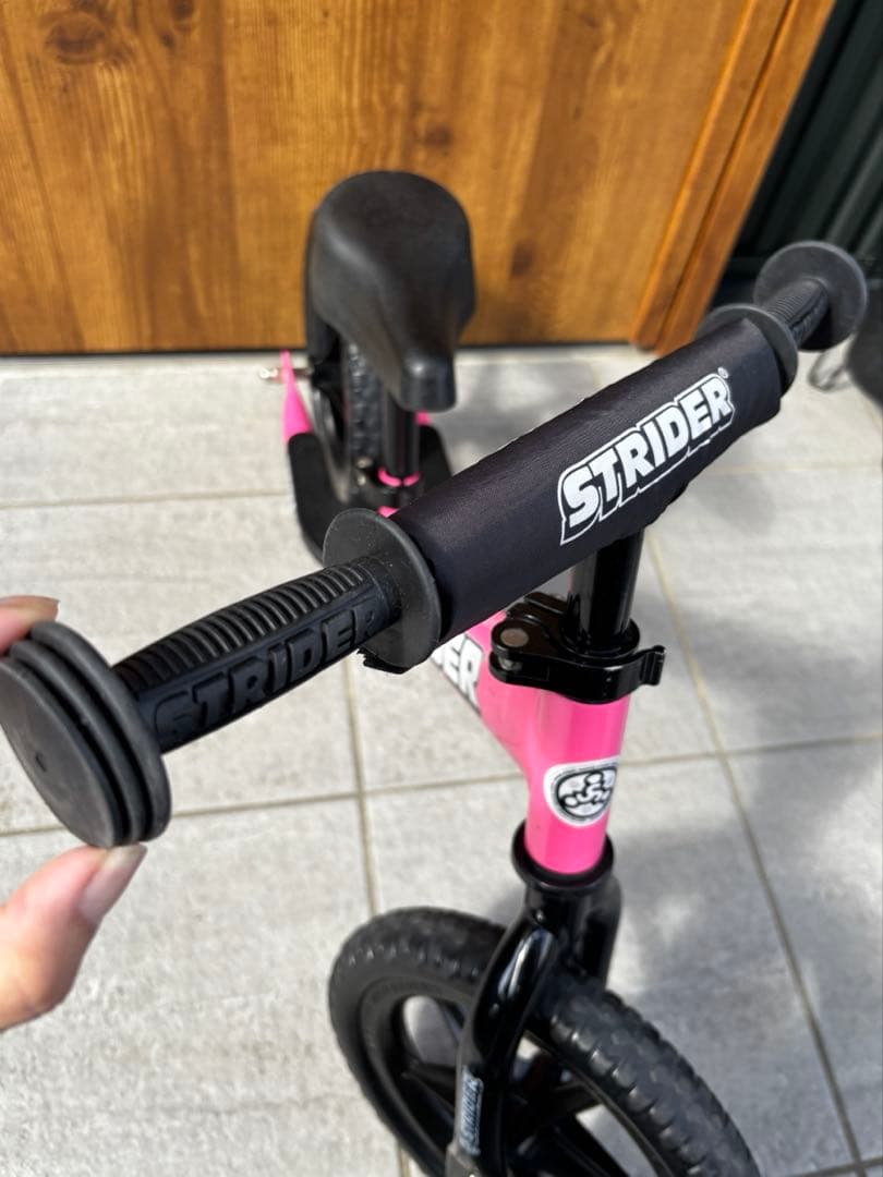 【STRIDER】ストライダー ピンク　スポーツモデル　12インチ