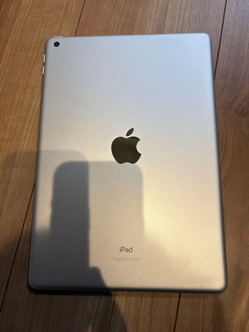 Apple iPad シルバー 本体 第9世代 64GB