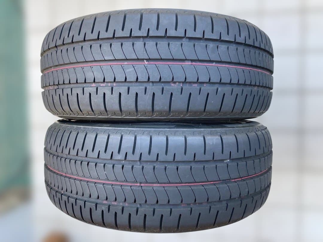 ①ブリヂストン NEWNO 215/50R17 タイヤ２本