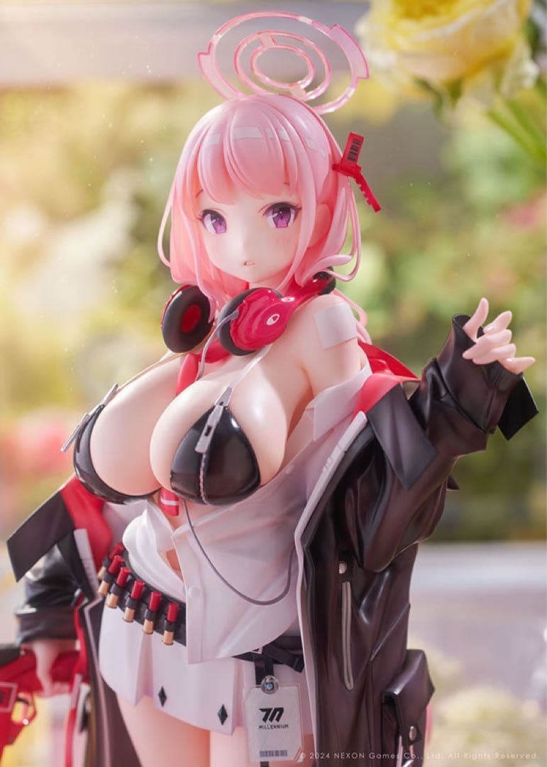 ブルーアーカイブ　エイミ　フィギュア　ミメヨイ