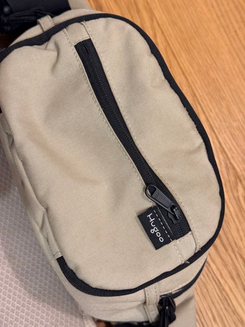 hugoo ベージュ ヒップシート ポケット ショルダーバッグ