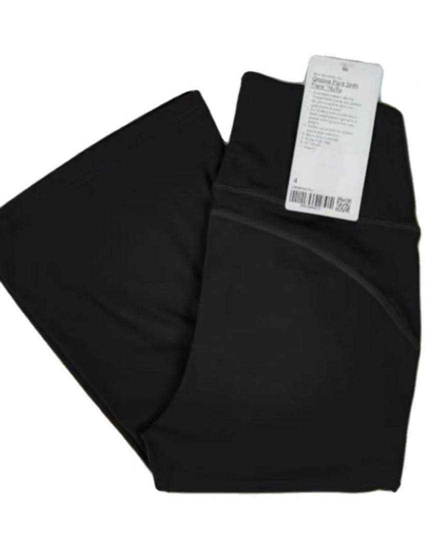 まりも ♪新品Lululemon Groove ヨガパンツ　2枚
