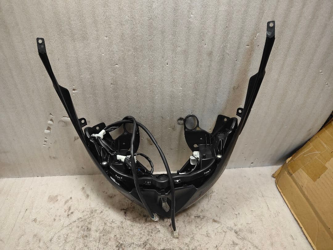 走行8797㌔ シグナスグリファス 純正テールランプ 下カバー付き