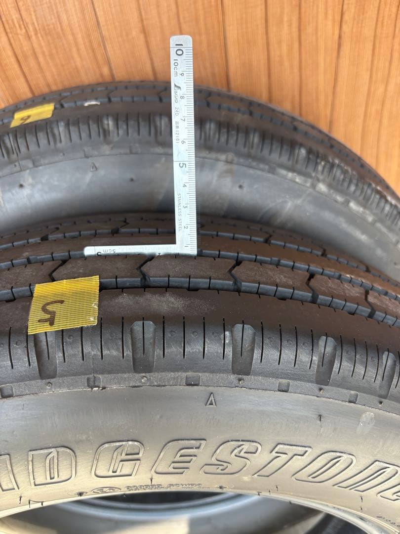 小宁宁　ブリヂストンR202 175／75R 15 103／101 LT