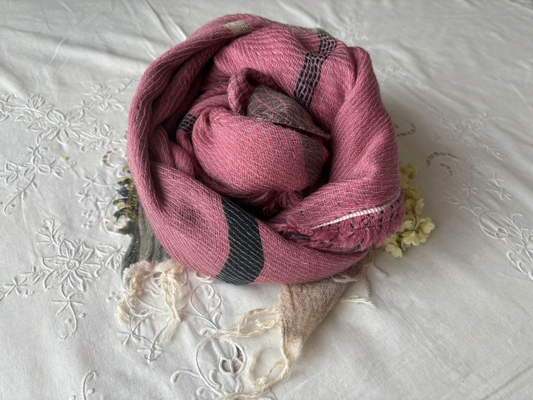 ꕤ美品ꕤタマキニイメ　ルーツショール　wool middle ピンクmix系