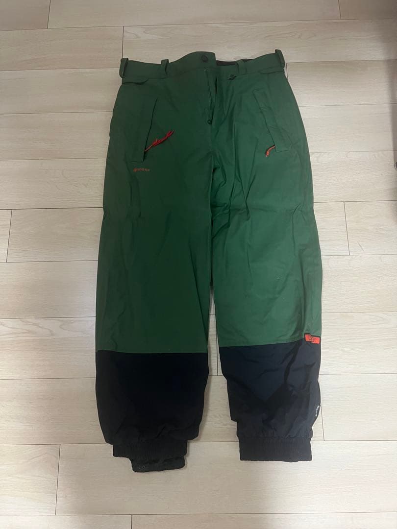 VOLCOM ボルコム PT G0652302 スノーボードウェア　パンツのみ