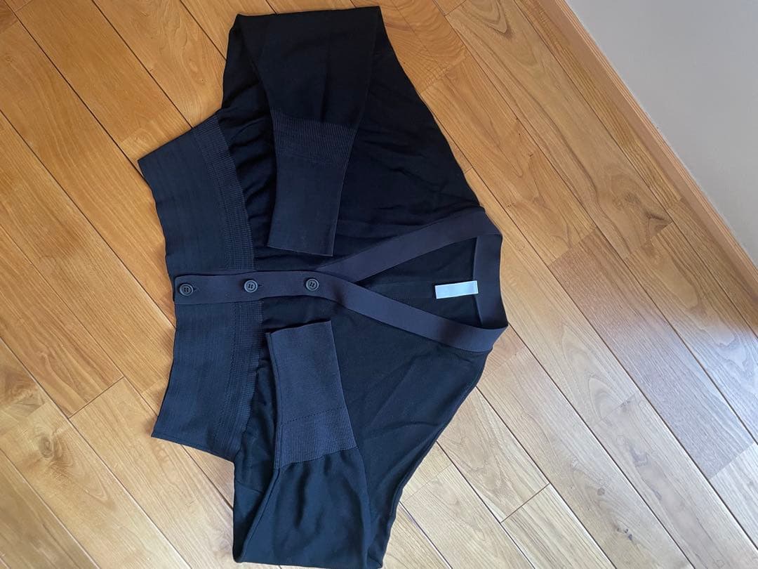 cfcl 黒 クロップドカーディガン 長袖