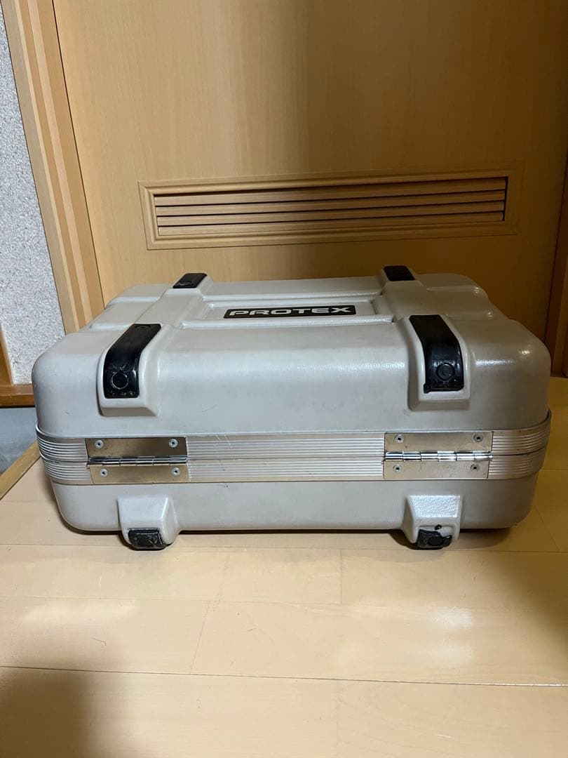 PROTEX プロテックス　カメラケース　スーツケース　ライトグレー　中古品