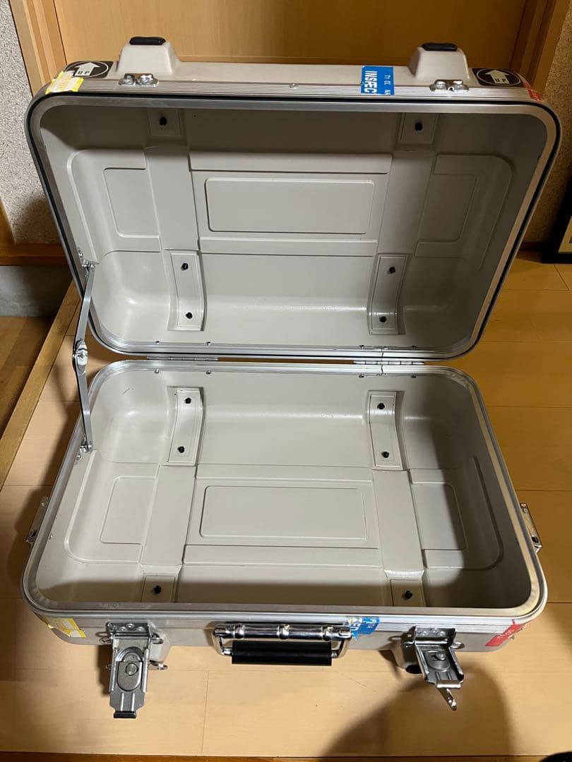 PROTEX プロテックス　カメラケース　スーツケース　ライトグレー　中古品
