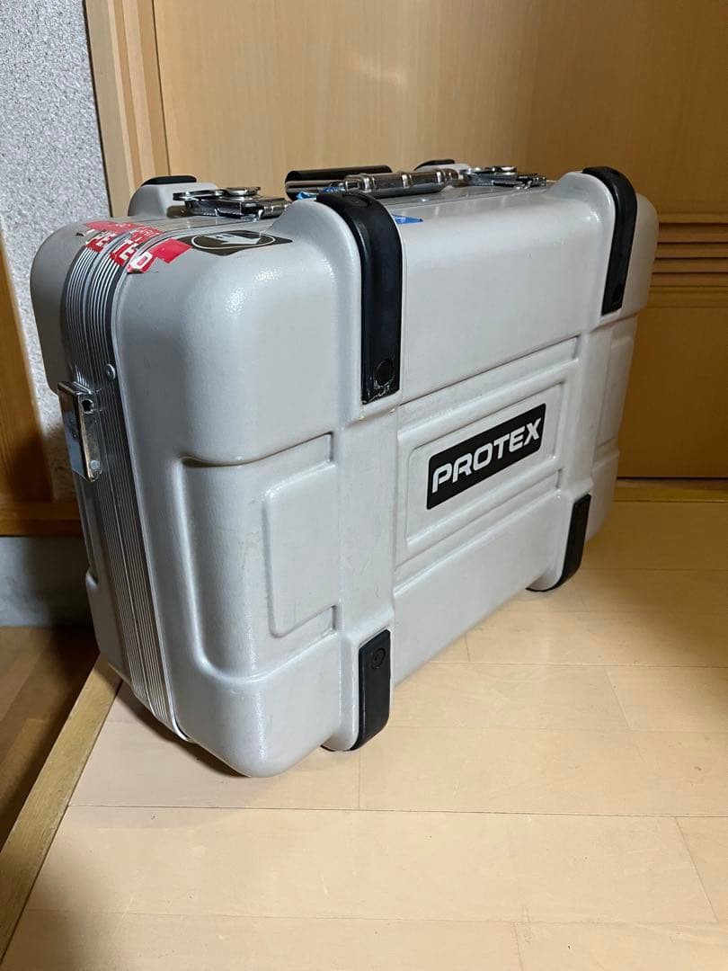 PROTEX プロテックス　カメラケース　スーツケース　ライトグレー　中古品