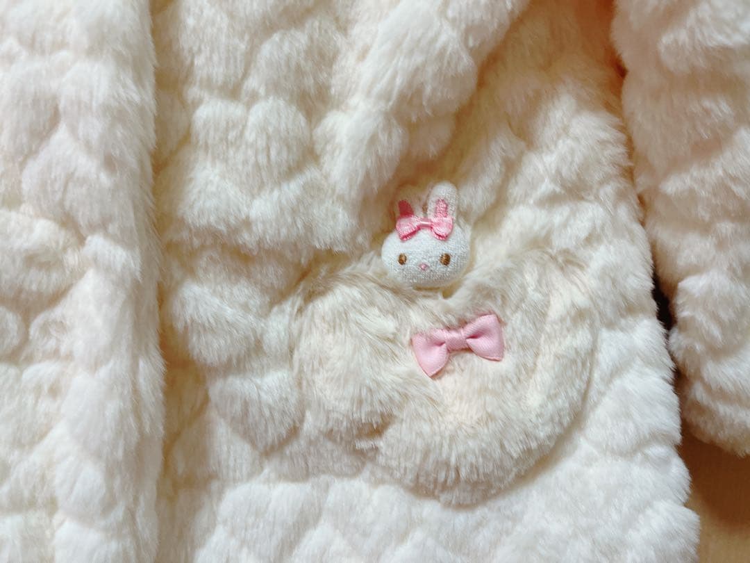 ペ*ん様 ♡新品（タグ無し）メゾピアノハートキルトファージャケット（アイボリー・